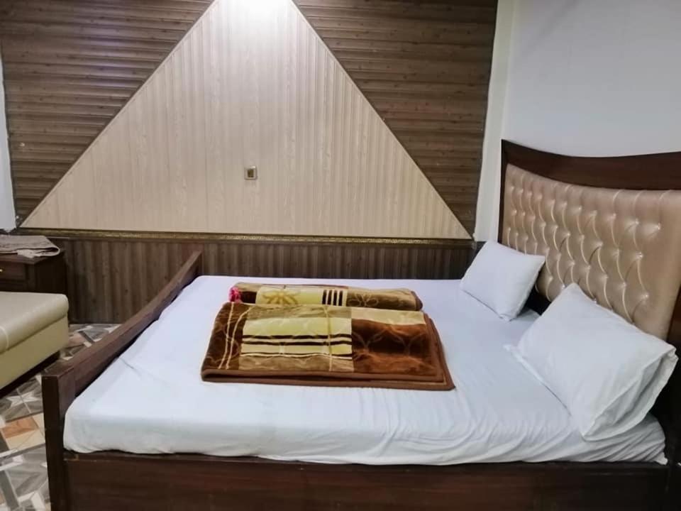 Madina Tower Hotel & Restaurant Bahrain Экстерьер фото