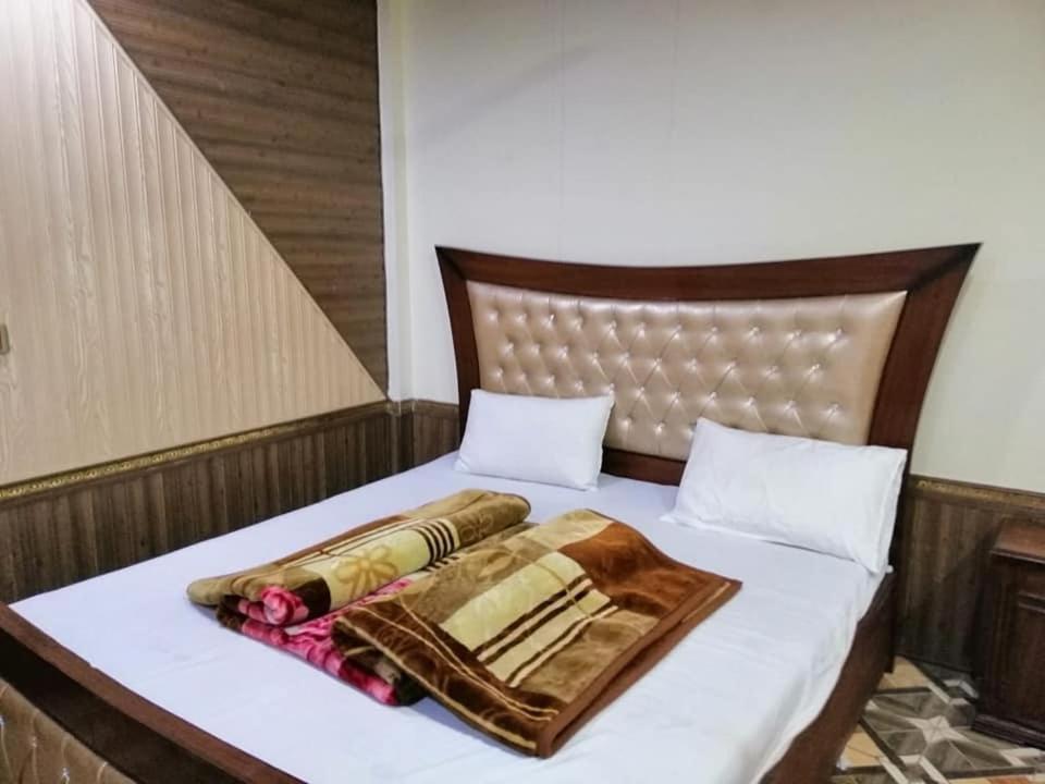 Madina Tower Hotel & Restaurant Bahrain Экстерьер фото